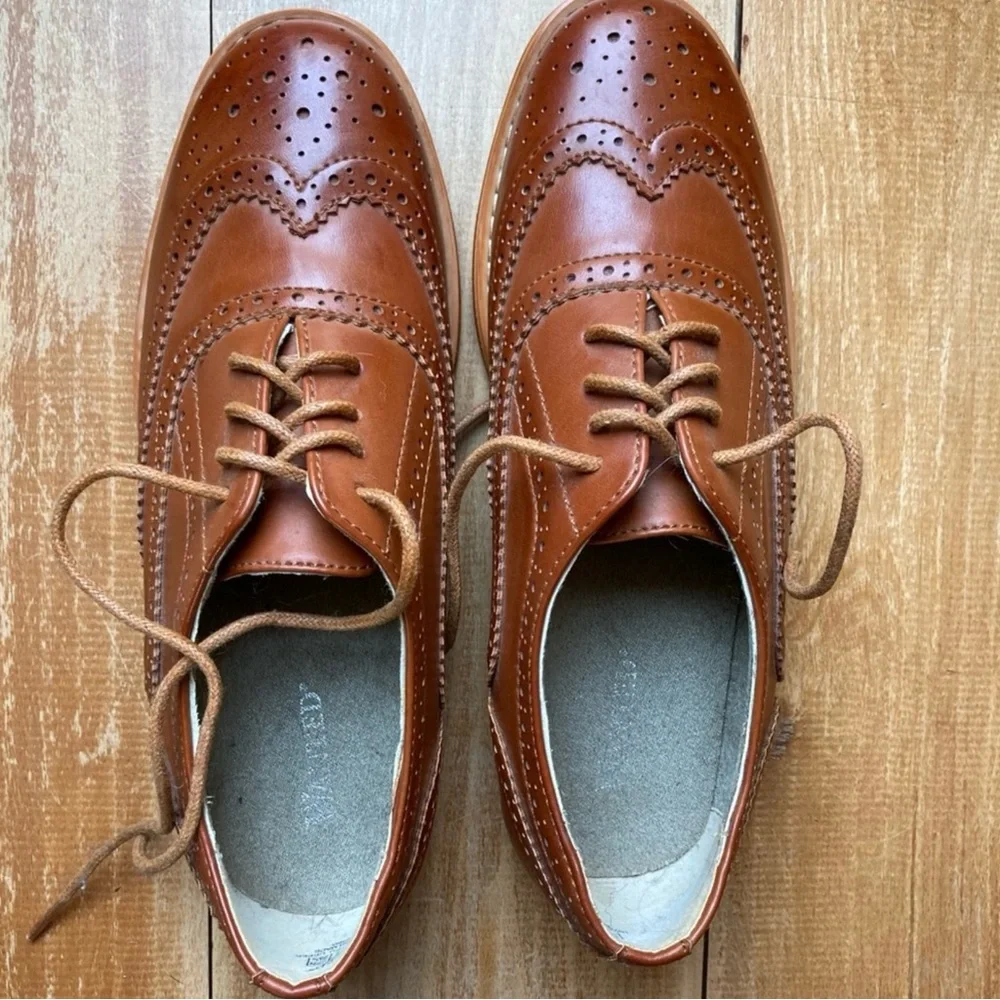 Wanted Tan Oxfords Loafers Size 7
